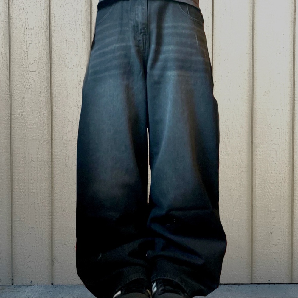 Wide-Leg black washed southpole style baggy jeans